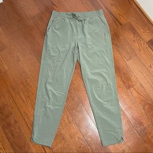 GapFit Recycled Runaround Joggers